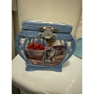 Ardleigh Elliott Cozy Country Kitties Porcelain Music Box Harriet's Loving Touch